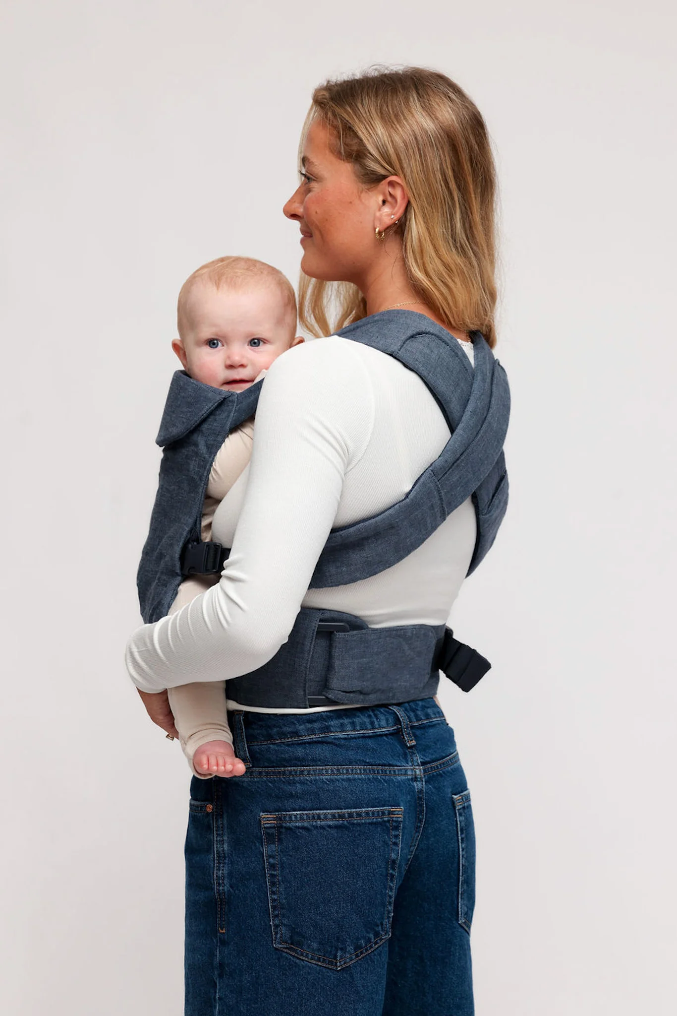 Jacarina - Aerial Carrier - Image 4